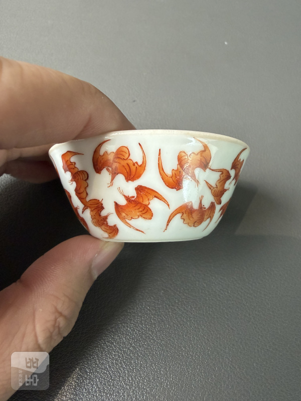 清 矾红百蝠纹套杯一组十件 - 图13